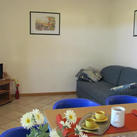 Villaggio Ducale 012 *